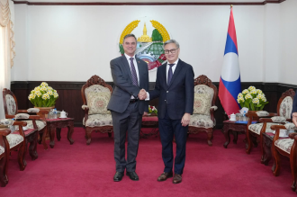 Lao Foreign Minister Receives Canadian Ambassador